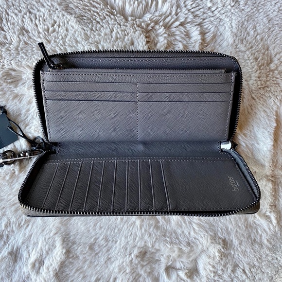 New- BOTKIER Cobble Hill Leather Wallet - Picture 7 of 9